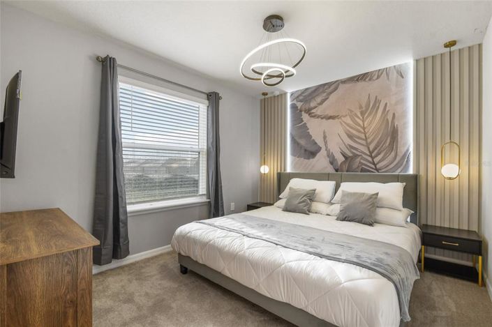 Image No.29-10 Bed Property for sale