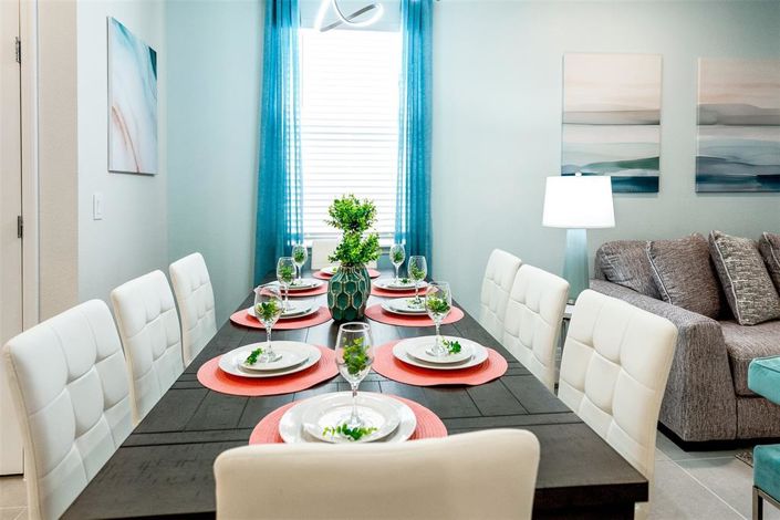 Image No.12-7 Bed Property for sale