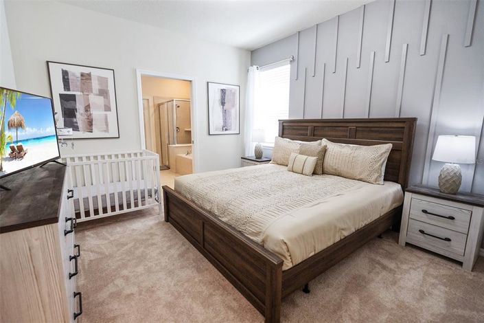 Image No.14-7 Bed Property for sale