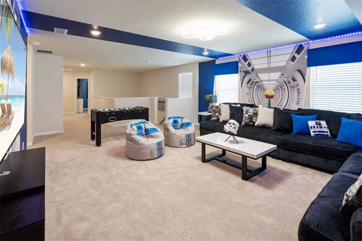 Image No.17-7 Bed Property for sale