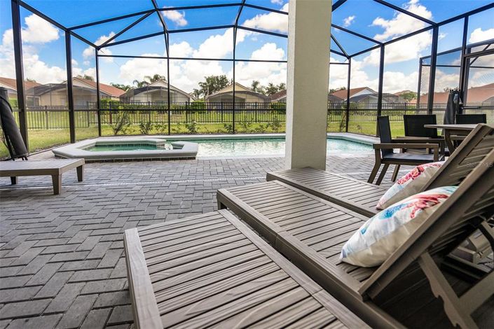 Image No.44-7 Bed Property for sale