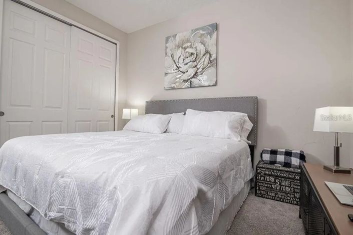 Image No.4-4 Bed Property for sale