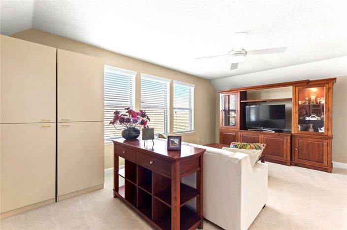 Image No.43-3 Bed Property for sale