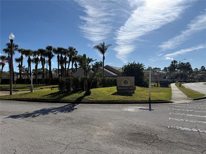 Image No.27-2 Bed Townhouse for sale