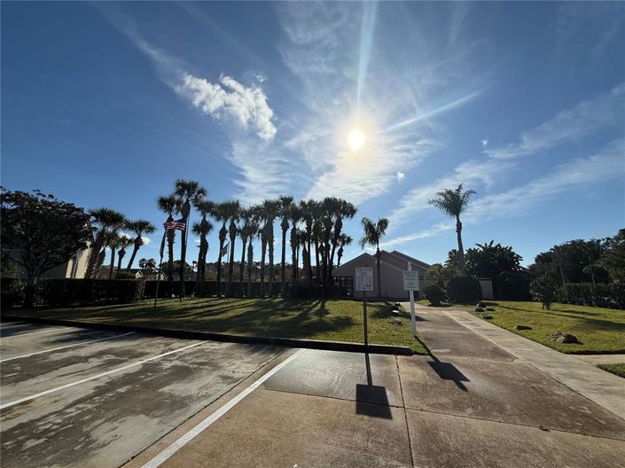 Image No.31-2 Bed Townhouse for sale