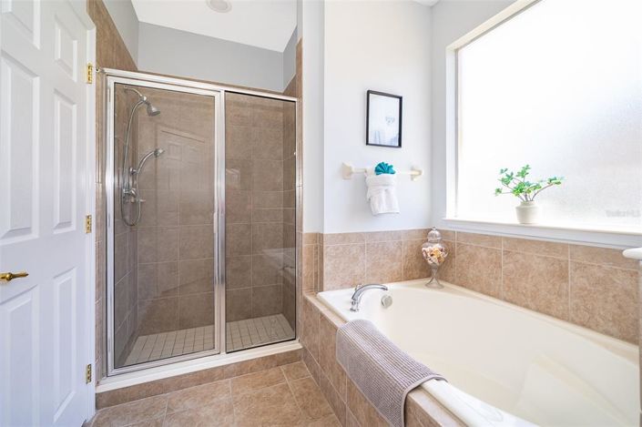 Image No.24-5 Bed Property for sale