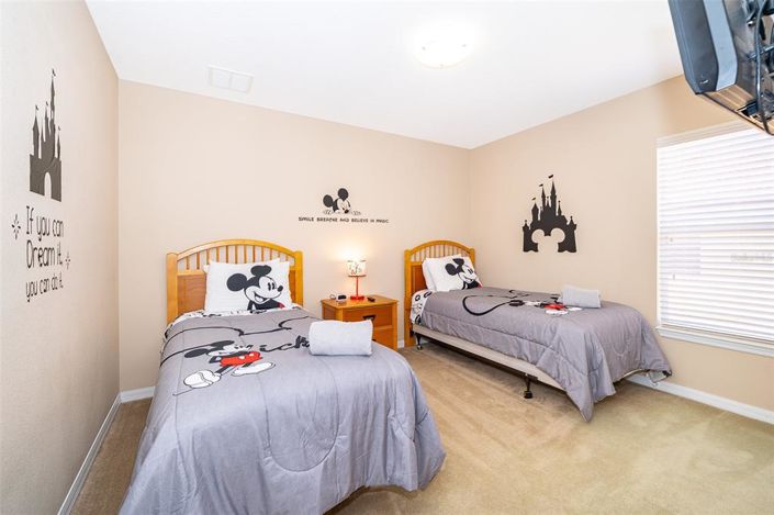 Image No.32-5 Bed Property for sale