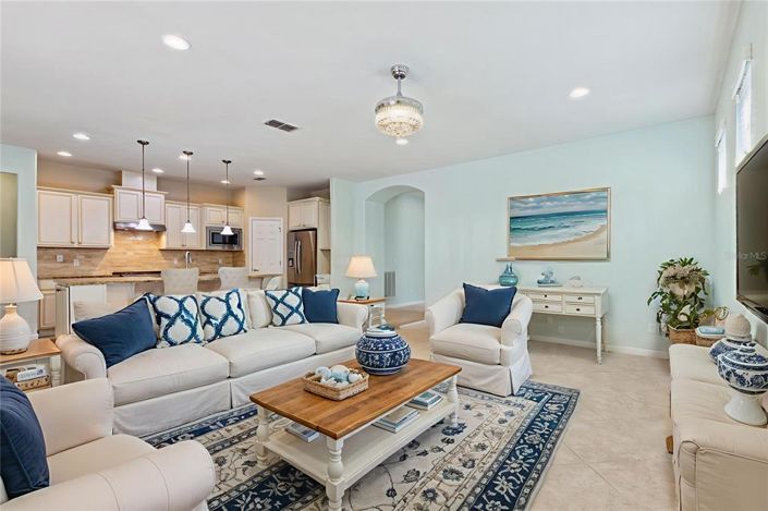 Image No.10-3 Bed Property for sale