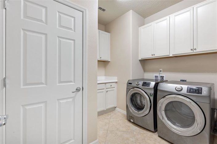 Image No.21-3 Bed Property for sale