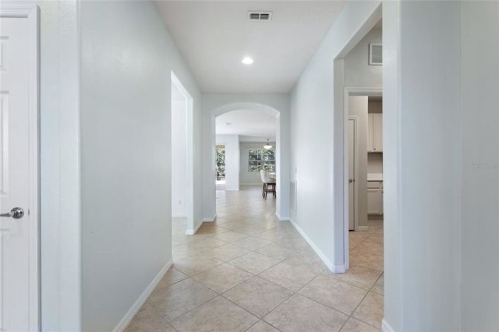 Image No.8-3 Bed Property for sale