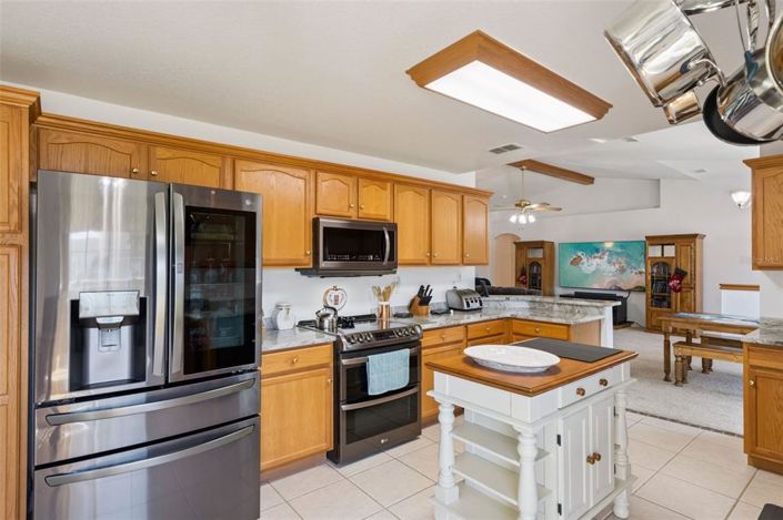 Image No.14-3 Bed Property for sale