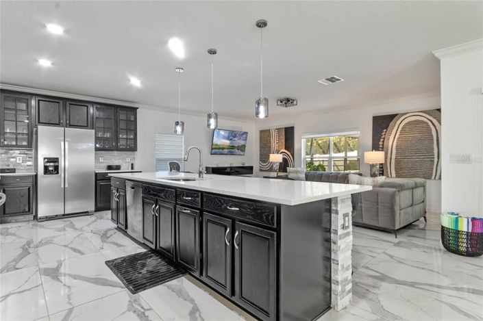 Image No.6-4 Bed Property for sale