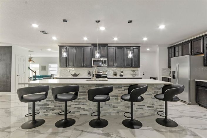 Image No.7-4 Bed Property for sale