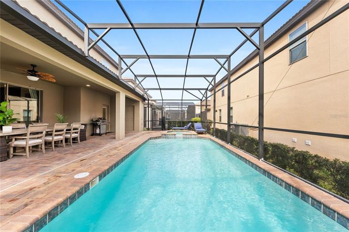 Image No.51-8 Bed Property for sale