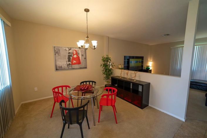 Image No.2-4 Bed Property for sale