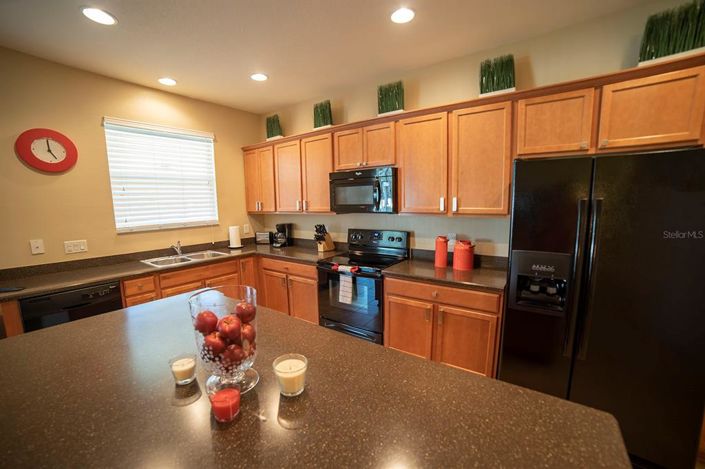 Image No.6-4 Bed Property for sale