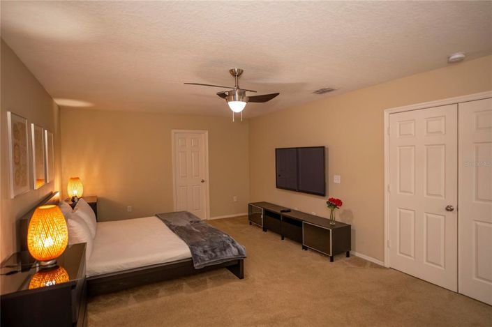 Image No.9-4 Bed Property for sale