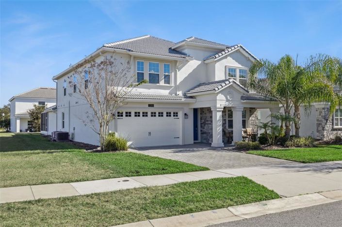 Image No.2-5 Bed Property for sale