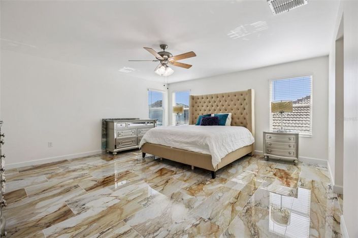 Image No.31-5 Bed Property for sale