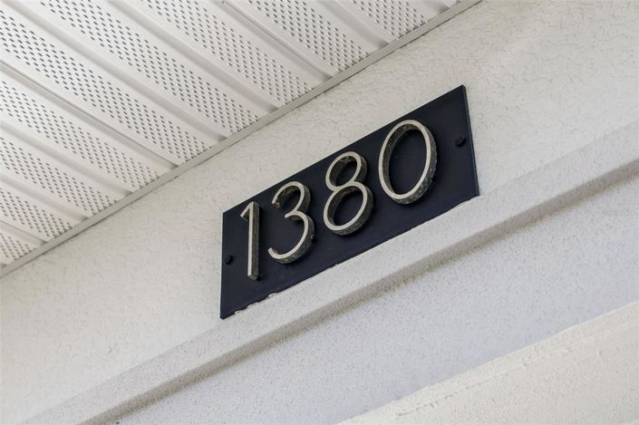 Image No.5-5 Bed Property for sale