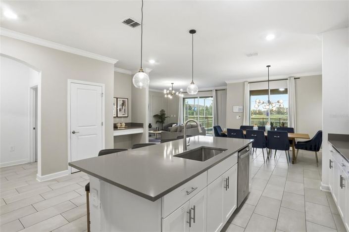 Image No.13-6 Bed Property for sale