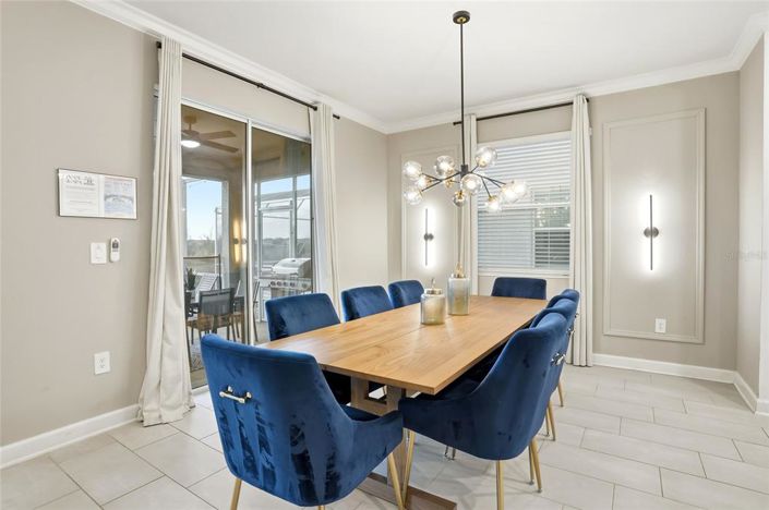 Image No.15-6 Bed Property for sale