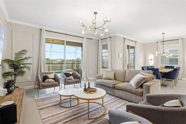 Image No.17-6 Bed Property for sale