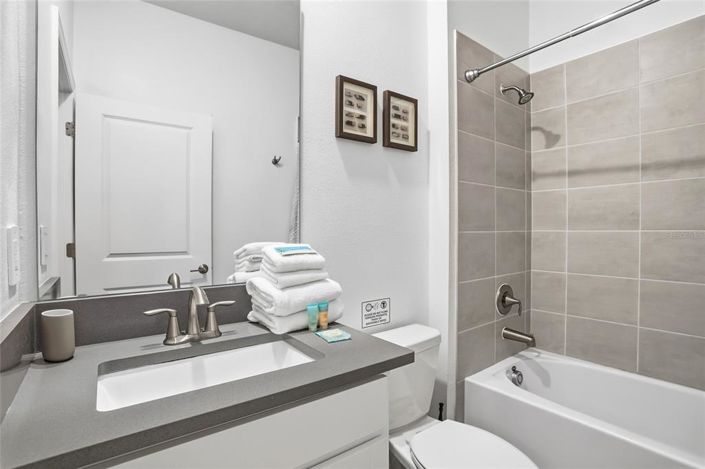 Image No.32-6 Bed Property for sale