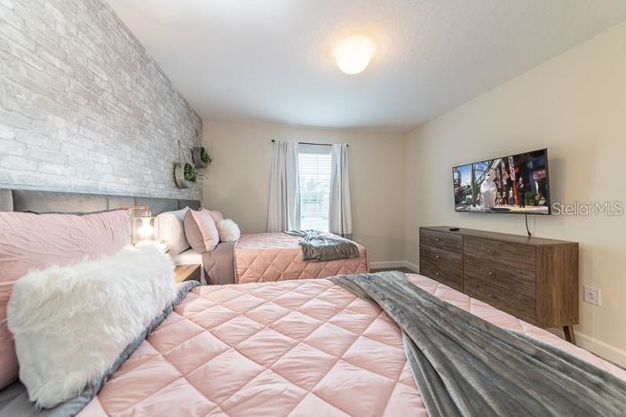 Image No.25-4 Bed Townhouse for sale