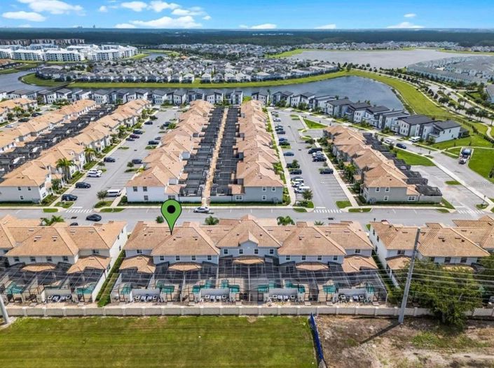 Image No.32-4 Bed Townhouse for sale