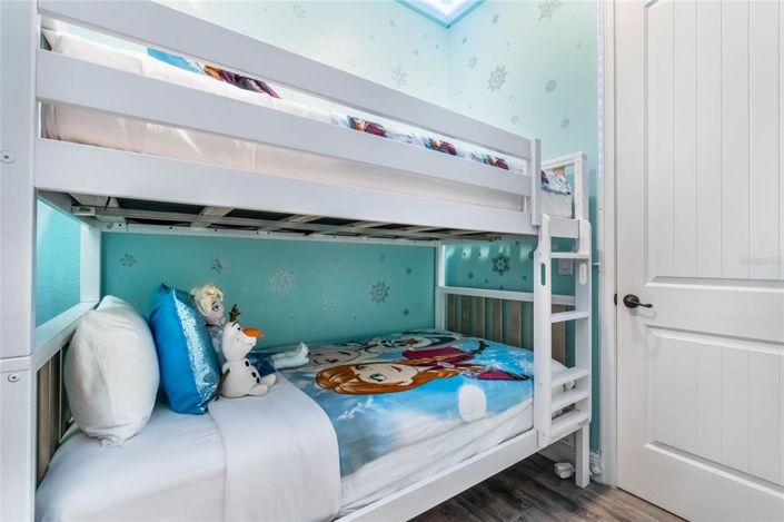 Image No.13-4 Bed Property for sale