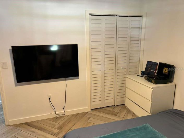 Image No.42-3 Bed Property for sale