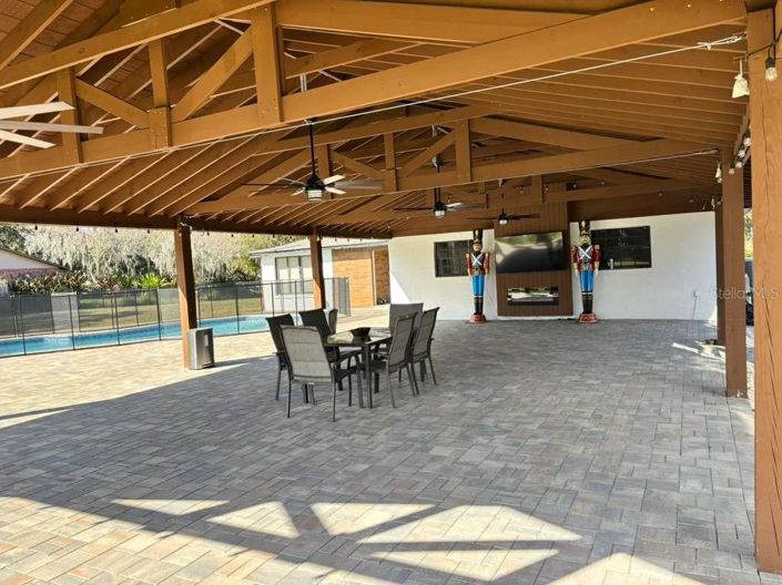 Image No.52-3 Bed Property for sale