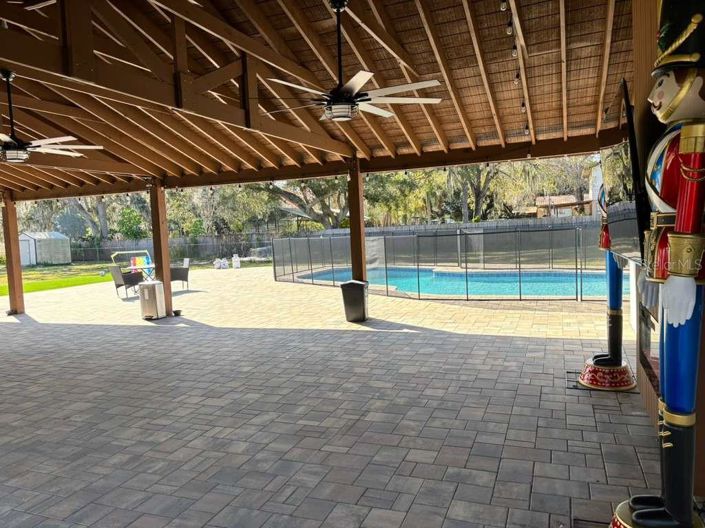 Image No.60-3 Bed Property for sale