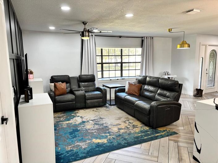 Image No.8-3 Bed Property for sale