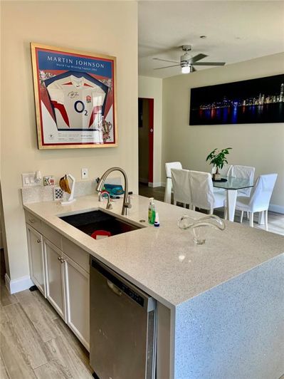 Image No.13-3 Bed Townhouse for sale