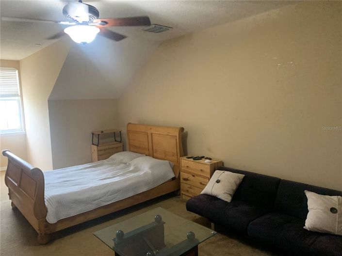 Image No.21-3 Bed Townhouse for sale