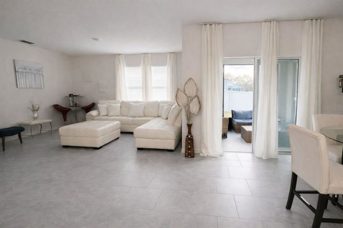 Image No.21-Propriété de 4 chambres à vendre à Davenport