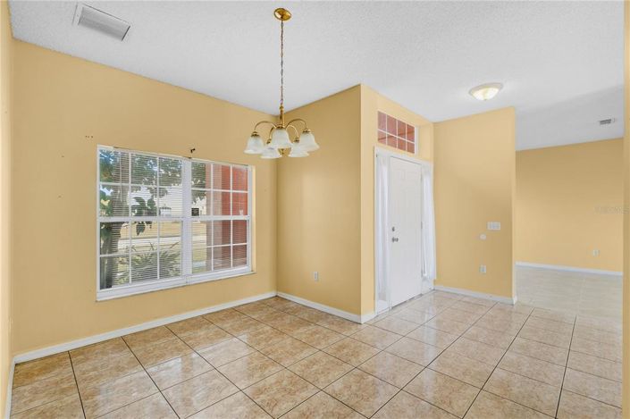 Image No.8-Propriété de 5 chambres à vendre à Kissimmee