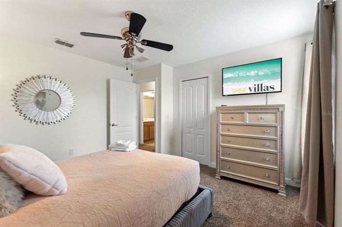 Image No.16-7 Bed Property for sale