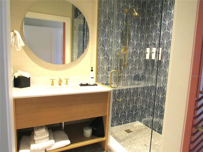 Image No.15-2 Bed Property for sale