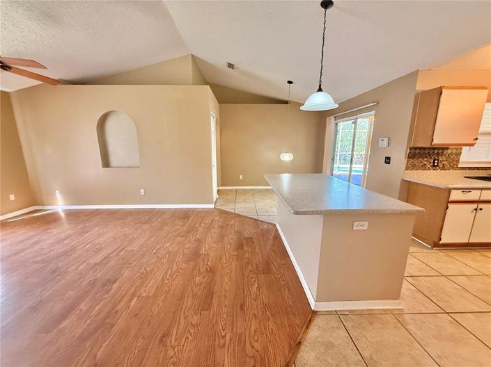 Image No.11-3 Bed Property for sale