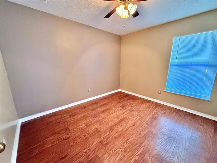 Image No.14-3 Bed Property for sale