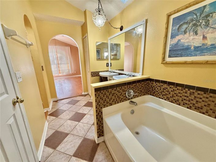 Image No.24-3 Bed Property for sale