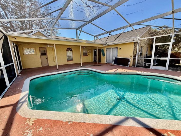 Image No.30-3 Bed Property for sale