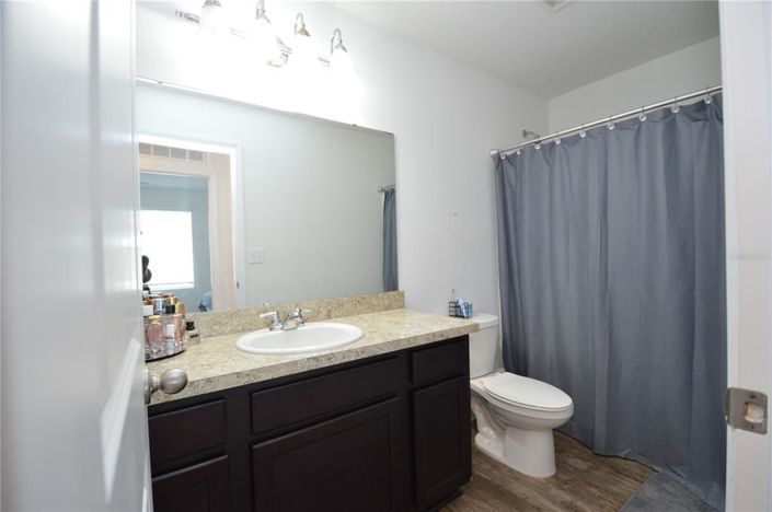 Image No.18-3 Bed Townhouse for sale