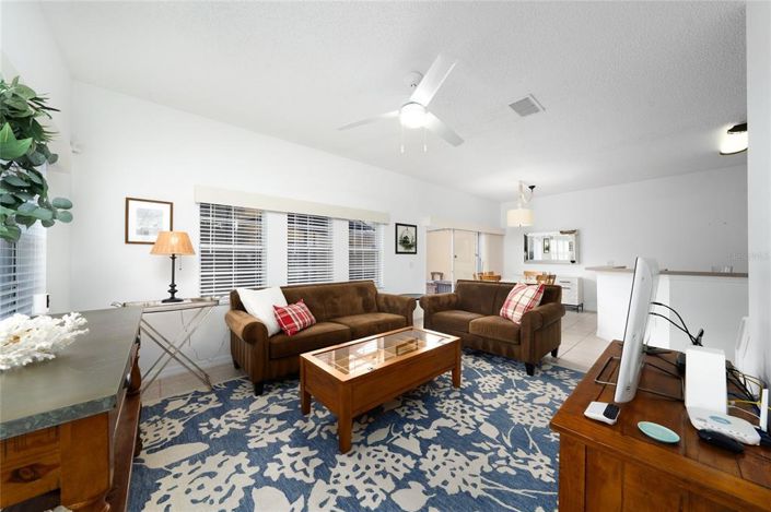 Image No.5-4 Bed Townhouse for sale