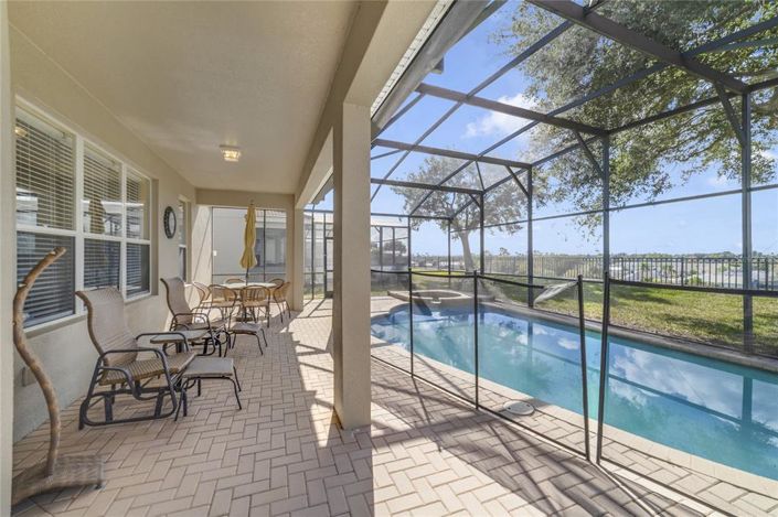 Image No.21-6 Bed Property for sale