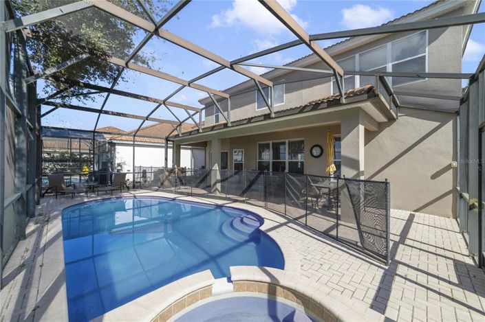 Image No.23-6 Bed Property for sale