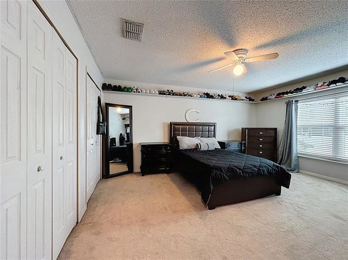 Image No.17-5 Bed Property for sale